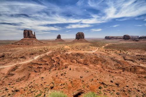Monument-Valley-Navajo-Tribal-Park-Utah-12-1
