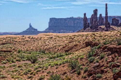 Monument-Valley-Navajo-Tribal-Park-Utah-22-1
