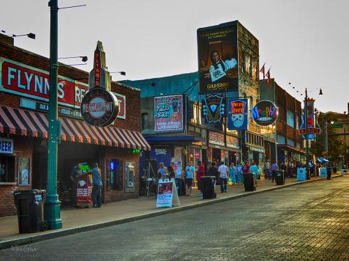Beale-Street-Memphis-the-streets-are-paved-with-gold-12x