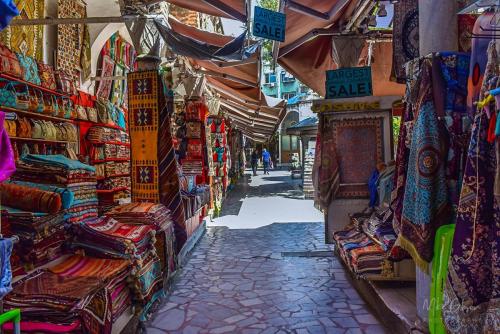 Istanbul-market-street-mgp