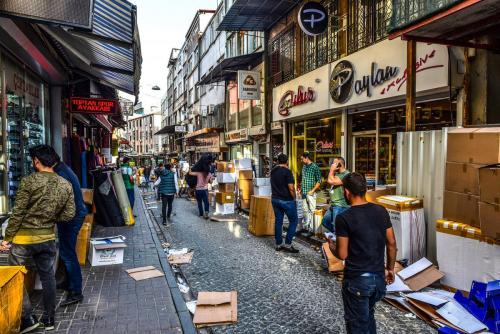 Istanbul-street-3-1800-mgp