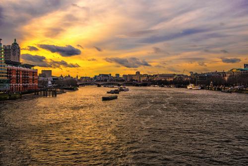 Thames-sunset-from-Waterloo-Bridge-12x8
