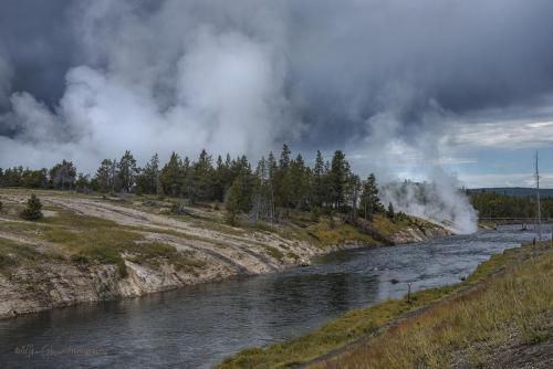 Yellowstone geysers 6 x