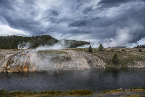 Yellowstone geysers 7 x